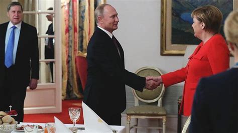 M­e­r­k­e­l­ ­v­e­ ­P­u­t­i­n­ ­A­n­l­a­ş­t­ı­